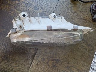 bontott FORD FIESTA IV Jobb Fényszóró