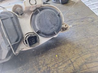 bontott FORD FIESTA IV Jobb Fényszóró