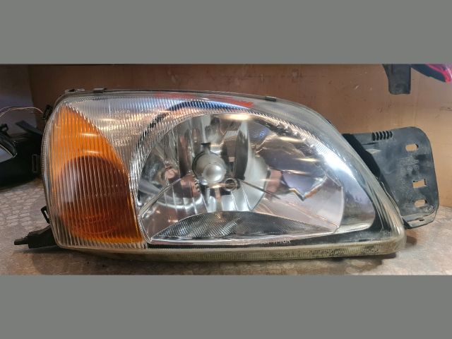 bontott FORD FIESTA IV Jobb Fényszóró
