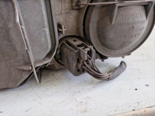 bontott FORD FIESTA IV Jobb Fényszóró