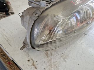 bontott FORD FIESTA IV Jobb Fényszóró