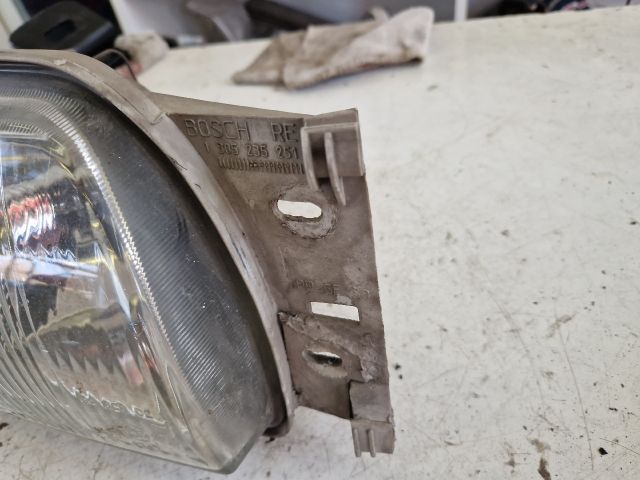 bontott FORD FIESTA IV Jobb Fényszóró