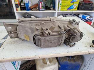 bontott FORD FIESTA IV Jobb Fényszóró