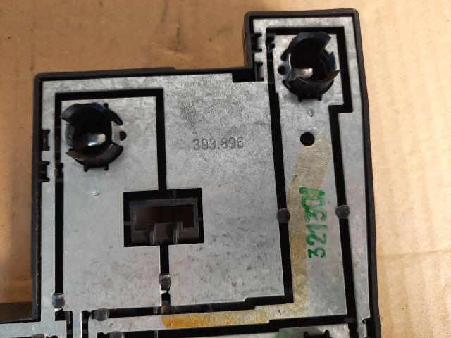 bontott FORD FIESTA IV Jobb Hátsó Lámpa Foglalat