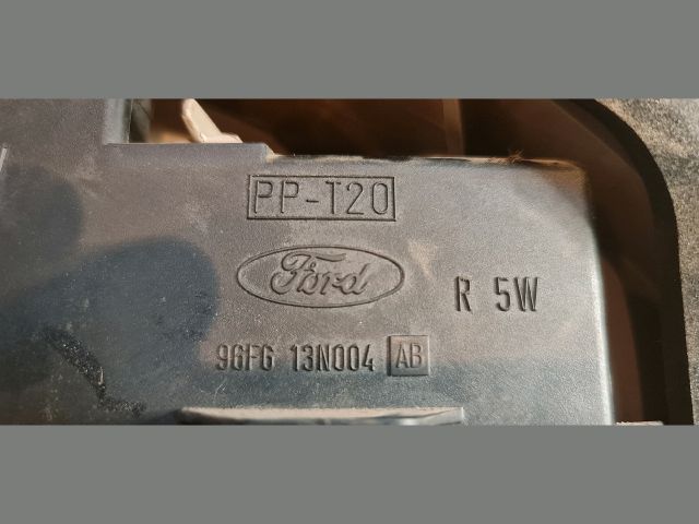 bontott FORD FIESTA IV Jobb Hátsó Lámpa