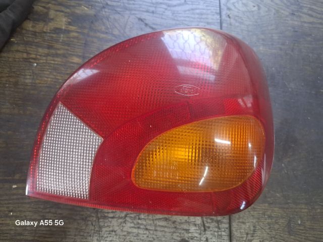 bontott FORD FIESTA IV Jobb Hátsó Lámpa