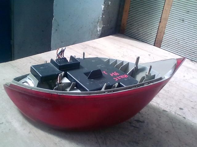 bontott FORD FIESTA IV Jobb Hátsó Lámpa