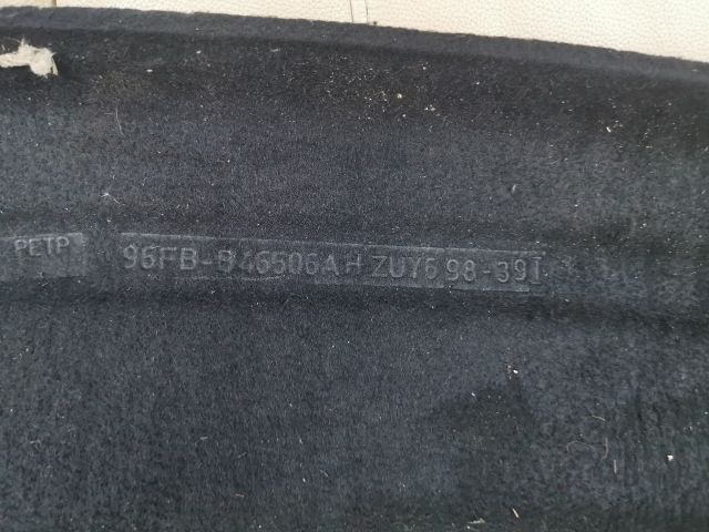 bontott FORD FIESTA IV Kalaptartó