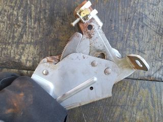 bontott FORD FIESTA IV Kézifék Kar