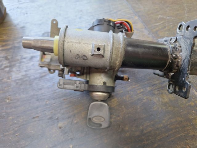 bontott FORD FIESTA IV Kormányoszlop