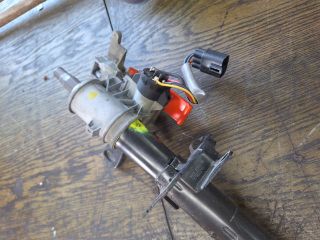 bontott FORD FIESTA IV Kormányoszlop