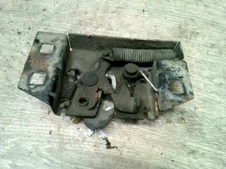 bontott FORD FIESTA IV Motorháztető Zárszerkezet