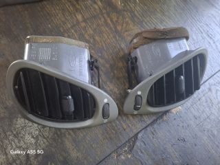 bontott FORD FIESTA IV Szellőző Szett