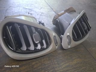 bontott FORD FIESTA IV Szellőző Szett