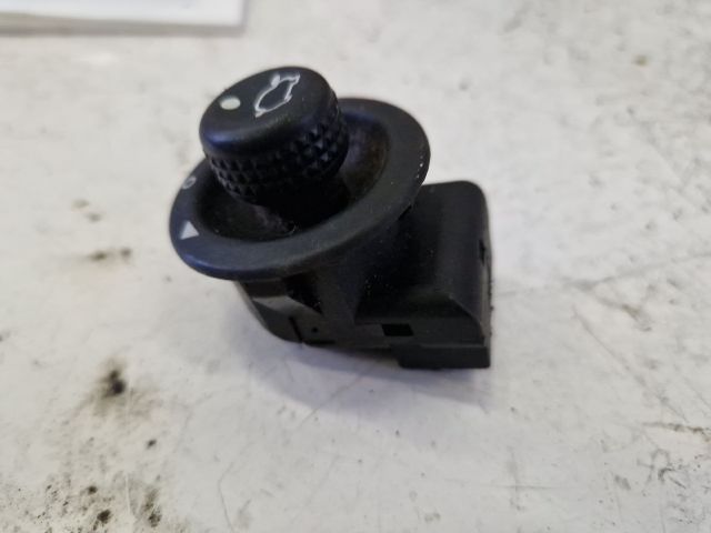 bontott FORD FIESTA IV Tükör Kapcsoló