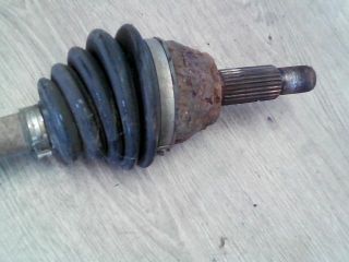 bontott FORD FIESTA V Bal Féltengely