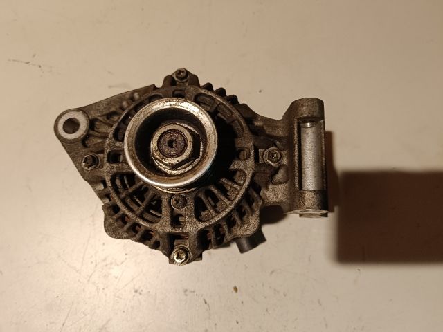 bontott FORD FIESTA V Generátor