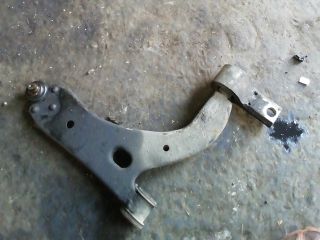 bontott FORD FIESTA V Jobb első Lengőkar