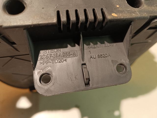 bontott FORD FIESTA V Kilométeróra