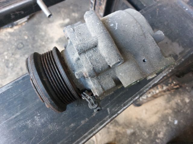 bontott FORD FIESTA V Klímakompresszor