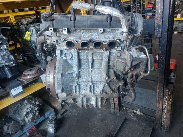 bontott FORD FIESTA V Komplett Motor (Segédberendezésekkel)
