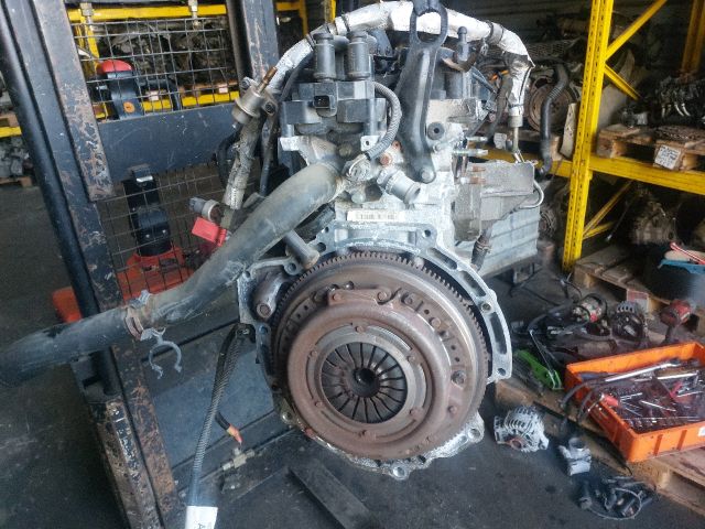 bontott FORD FIESTA V Komplett Motor (Segédberendezésekkel)