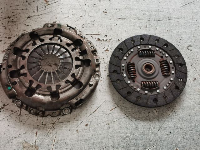 bontott FORD FIESTA V Kuplung Szett (Szerkezet, Tárcsa)