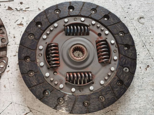 bontott FORD FIESTA V Kuplung Szett (Szerkezet, Tárcsa)