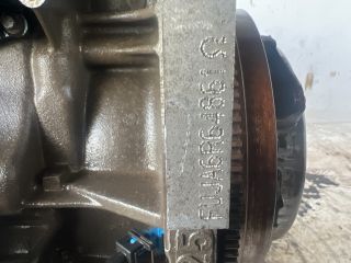 bontott FORD FIESTA V Motor (Fűzött blokk hengerfejjel)