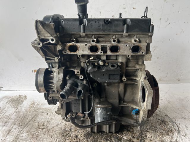 bontott FORD FIESTA V Motor (Fűzött blokk hengerfejjel)