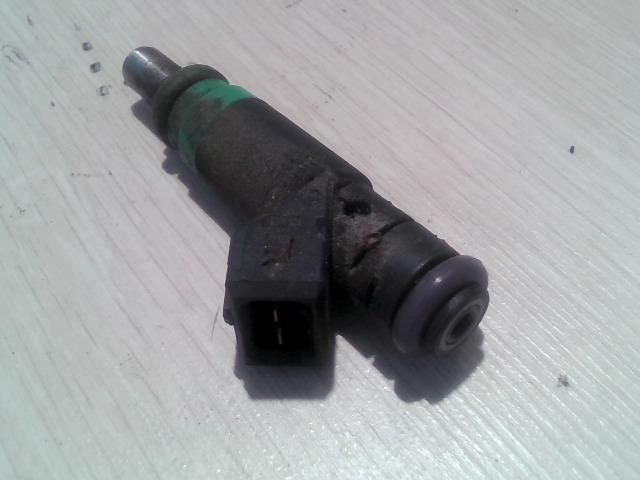 bontott FORD FIESTA V Porlasztó (1 db)