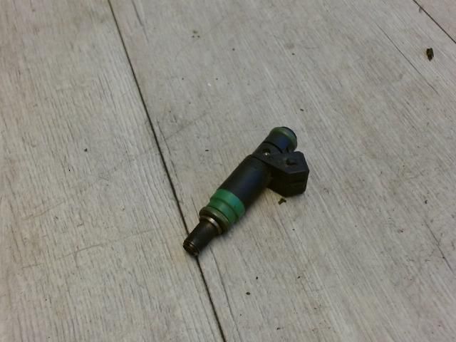 bontott FORD FIESTA V Porlasztó (1 db)