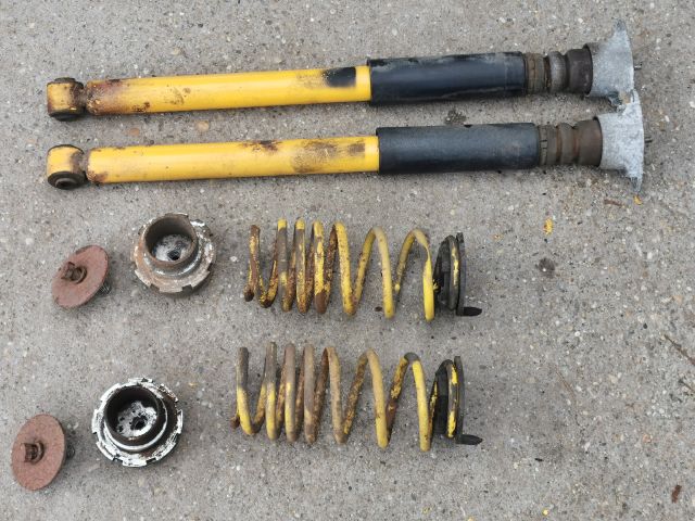 bontott FORD FIESTA V Ültetőrugó Szett