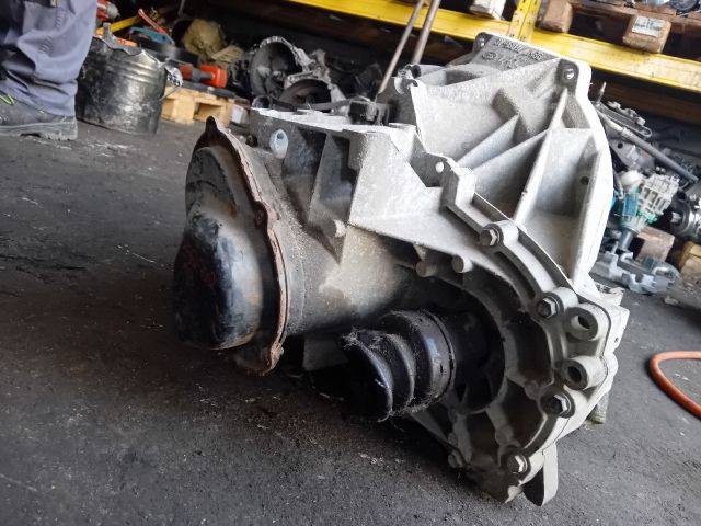 bontott FORD FIESTA V Váltó (Mechanikus)