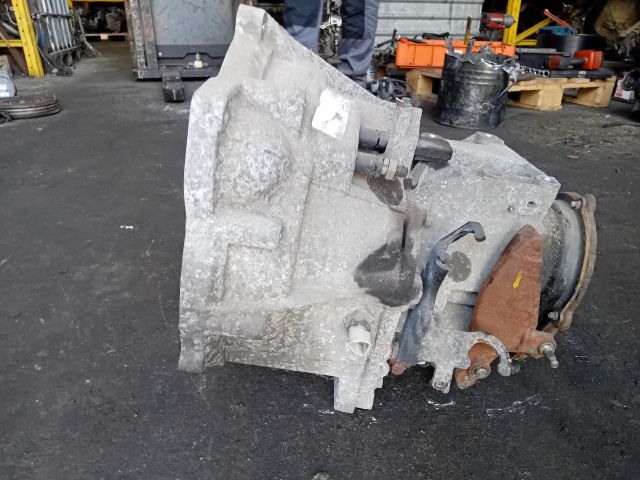 bontott FORD FIESTA V Váltó (Mechanikus)