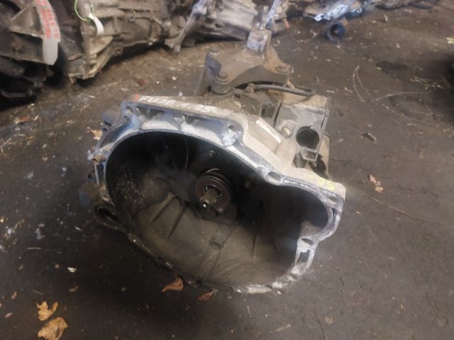 bontott FORD FIESTA V Váltó (Mechanikus)