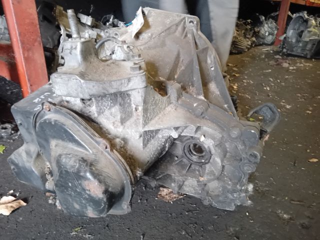 bontott FORD FIESTA V Váltó (Mechanikus)