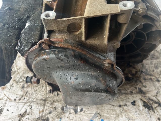 bontott FORD FIESTA V Váltó (Mechanikus)