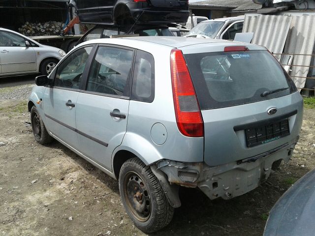 bontott FORD FIESTA V Bal első Csonkállvány Kerékaggyal