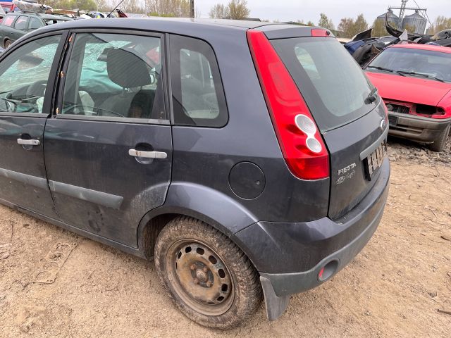 bontott FORD FIESTA V Bal első Féknyereg Munkahengerrel