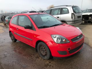 bontott FORD FIESTA V Biztosítéktábla Motortér