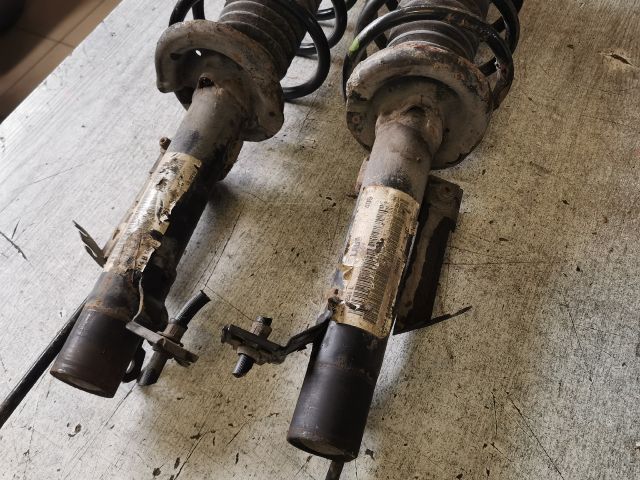 bontott FORD FIESTA V Első Lengéscsillapító Pár