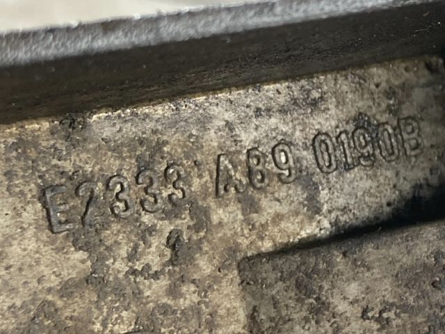 bontott FORD FIESTA V Generátor Tartó Bak