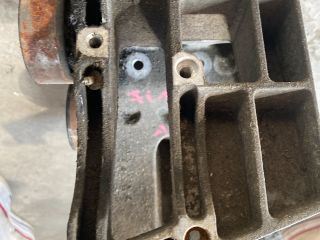 bontott FORD FIESTA V Generátor Tartó Bak