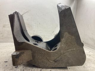 bontott FORD FIESTA V Generátor Tartó Bak