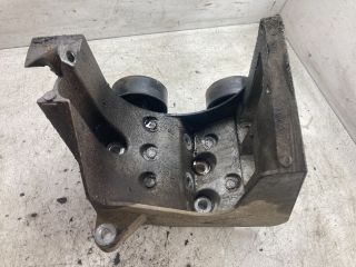 bontott FORD FIESTA V Generátor Tartó Bak