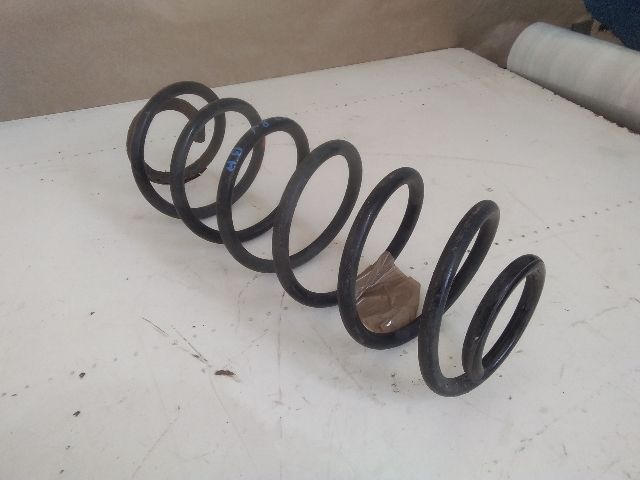 bontott FORD FIESTA V Hátsó Rugó