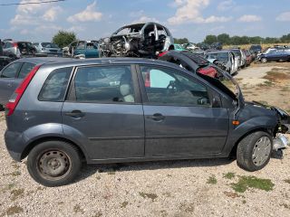 bontott FORD FIESTA V Jobb első Csonkállvány Kerékaggyal