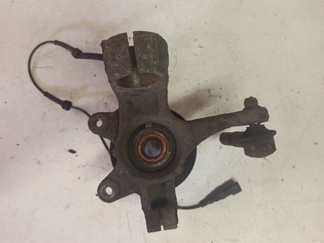 bontott FORD FIESTA V Jobb első Csonkállvány Kerékaggyal