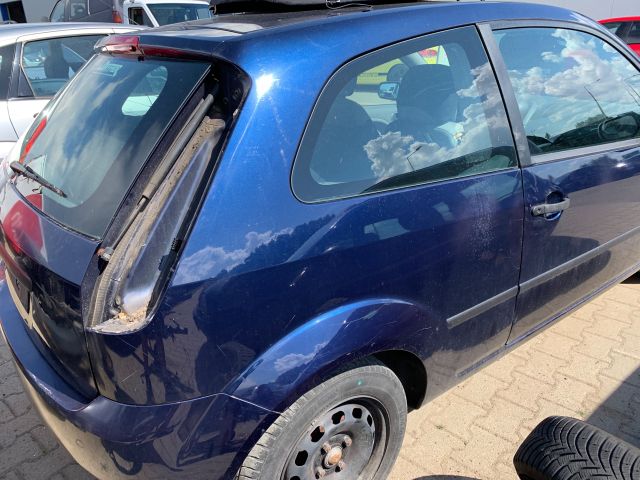 bontott FORD FIESTA V Jobb első Féknyereg Munkahengerrel